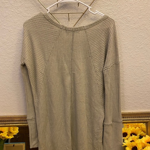 T. C. Elli’s longsleeve in sage
Size small
NWT - Picture 2 of 4